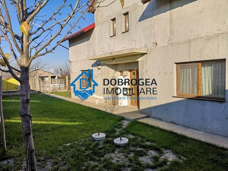 Casă individuală cu 6 camere cu Teren 390 Mp în Mineri