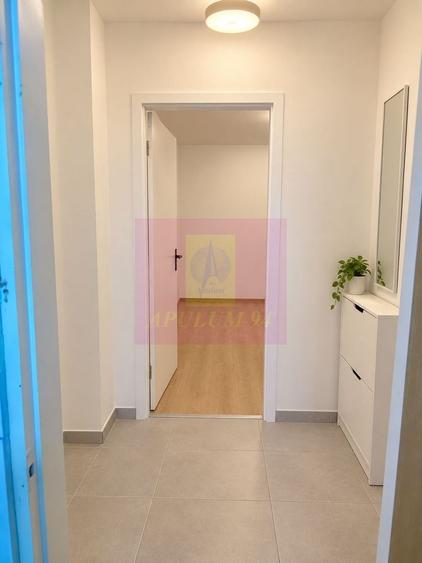 Apartament cu 2 camere semidecomandat în Apusului