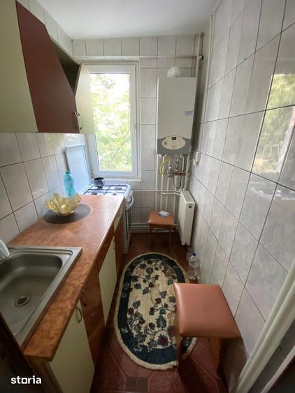 Apartament cu 2 camere semidecomandat în Micro 19