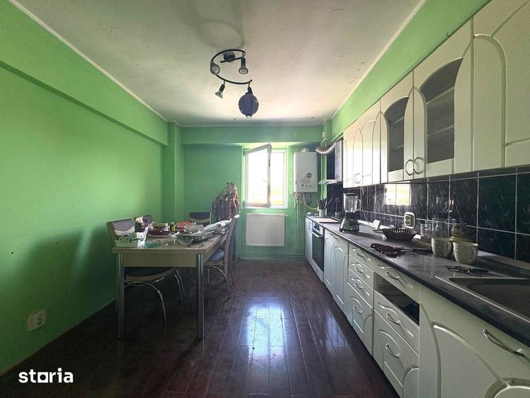 Apartament cu 4 camere în Central