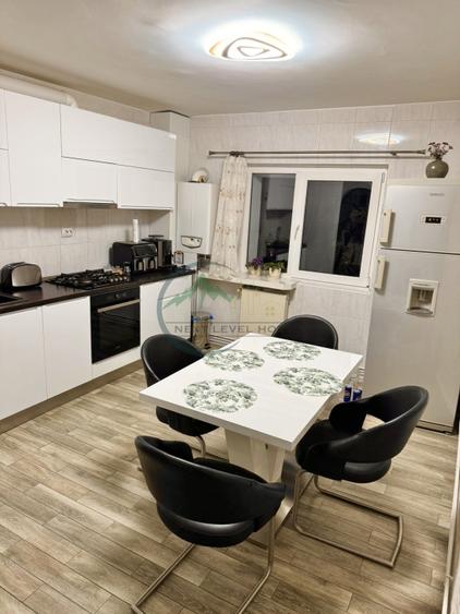 Apartament cu 3 camere decomandat, mobilat în Județean