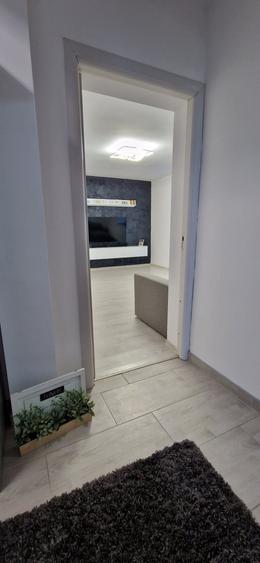 Apartament cu 2 camere decomandat, mobilat în Exterior Est