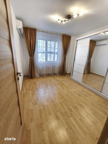 Apartament cu 3 camere semidecomandat, mobilat în Pantelimon