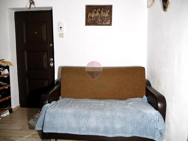 Apartament cu 2 camere decomandat, mobilat în Kogălniceanu