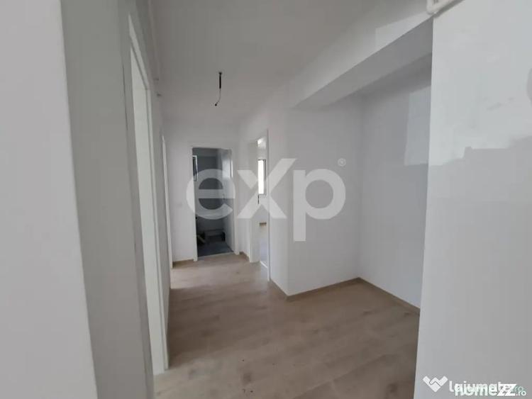 Apartament cu 3 camere decomandat în Trivale
