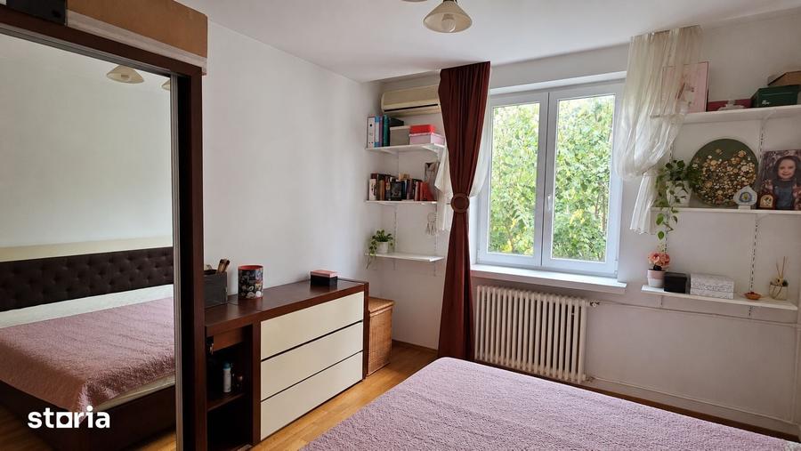Apartament cu 3 camere în Vatra Luminoasă