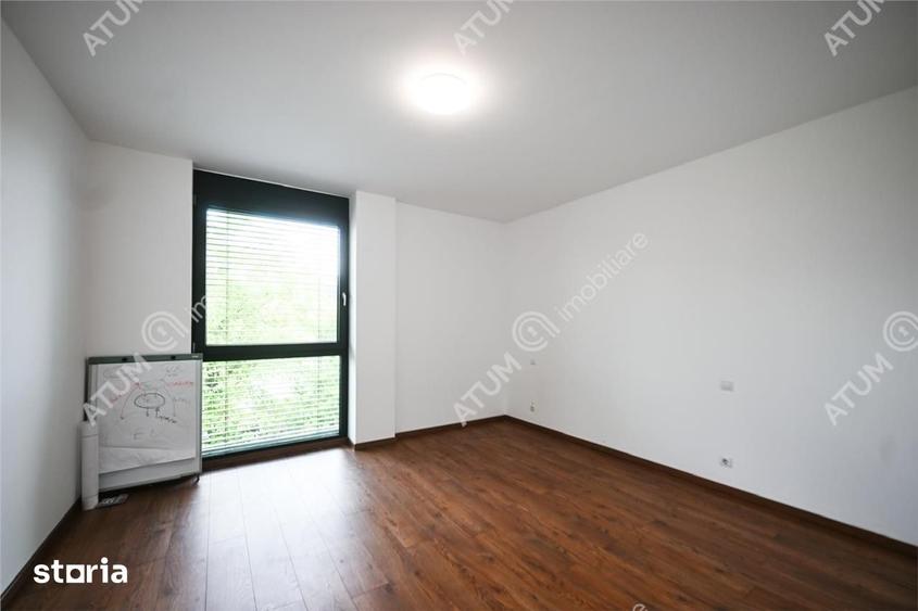 Apartament cu 3 camere decomandat în Valea Aurie