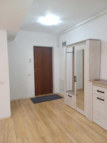 Garsonieră decomandată, mobilată în Tomis Nord