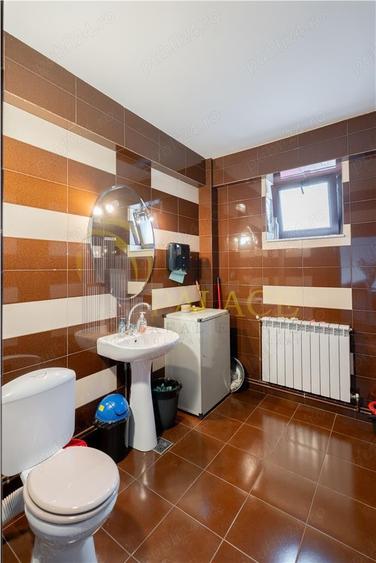 Casă cu 6 camere cu Teren 234 Mp în Copou