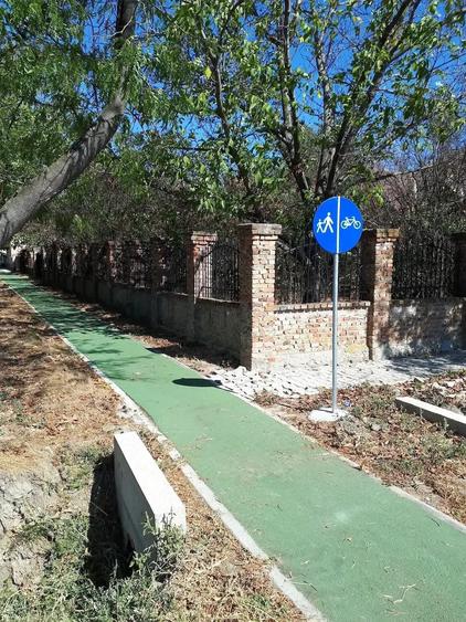 Casă cu 10 camere cu Teren 4287 Mp în Cebza