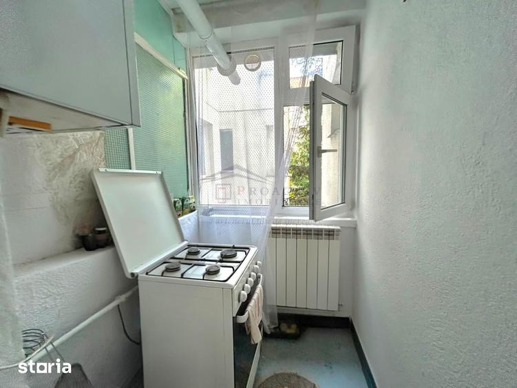 Apartament cu 3 camere decomandat în George Enescu
