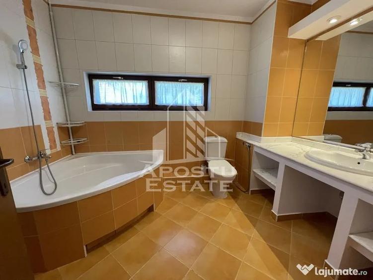 Casă cu 5 camere cu Teren 400 Mp în Lipovei