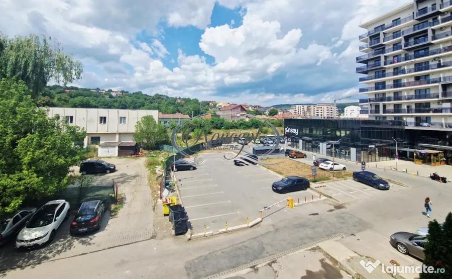 Apartament cu 2 camere semidecomandat în Iris