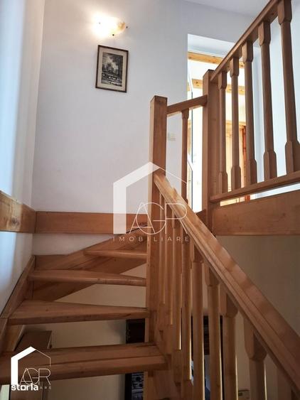 Casă cu 4 camere cu Teren 167 Mp în Republicii