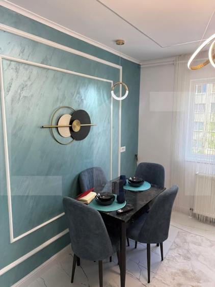 Apartament cu 3 camere semidecomandat, mobilat în Dâmbovița