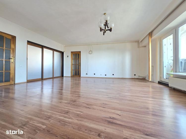 Apartament cu 4 camere în Lujerului