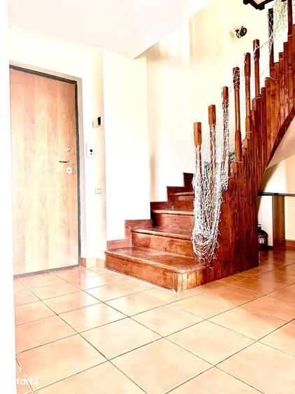 Apartament cu 4 camere în Unirii