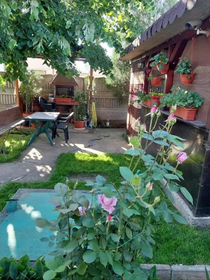Casă cu 3 camere cu Teren 2200 Mp în Central