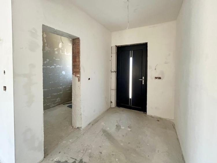 Casă individuală cu 5 camere în Central