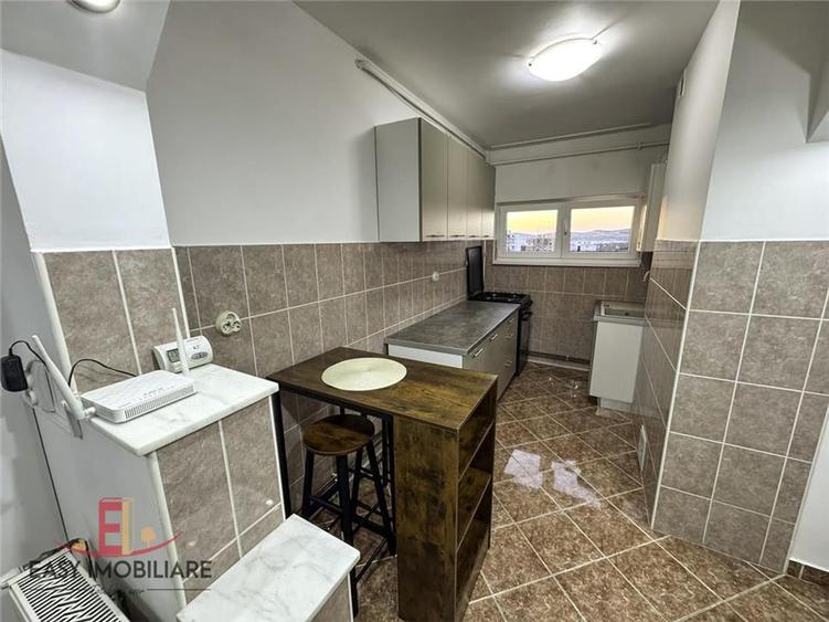 Apartament cu 2 camere decomandat, mobilat în Dâmbu Pietros