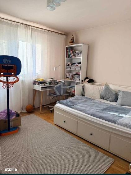 Apartament cu 3 camere decomandat în Nerva Traian