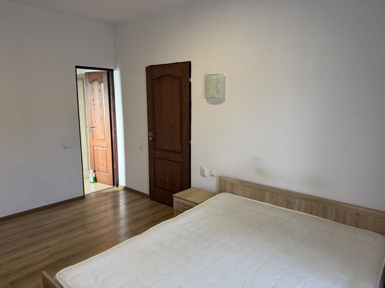 Apartament cu 2 camere semidecomandat în Vasile Aaron