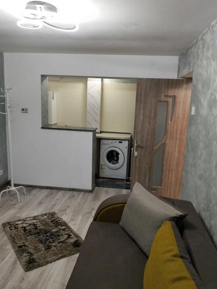 Apartament cu 2 camere decomandat în Războieni