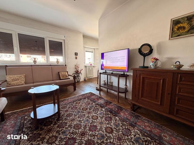 Apartament cu 4 camere în Grivița