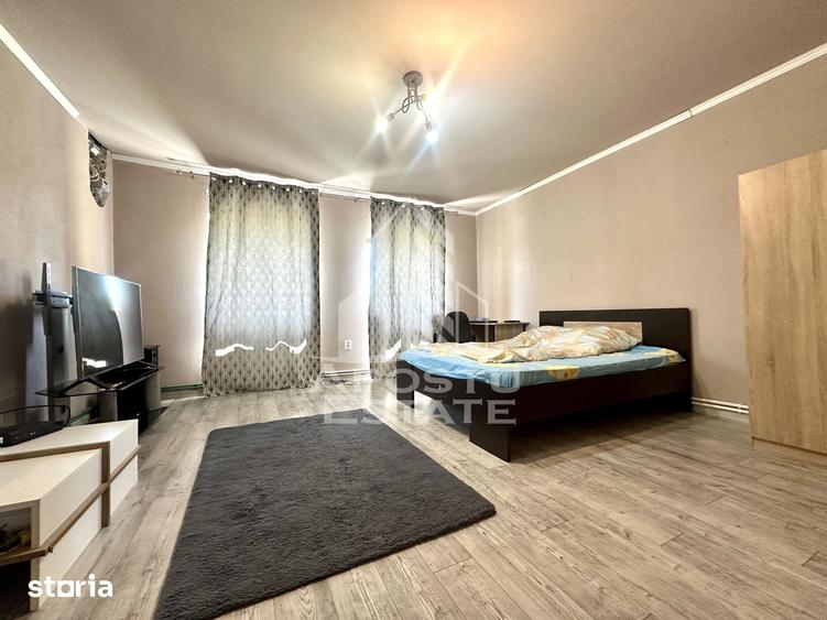 Casă cu 4 camere cu Teren 1000 Mp în Peciu Nou