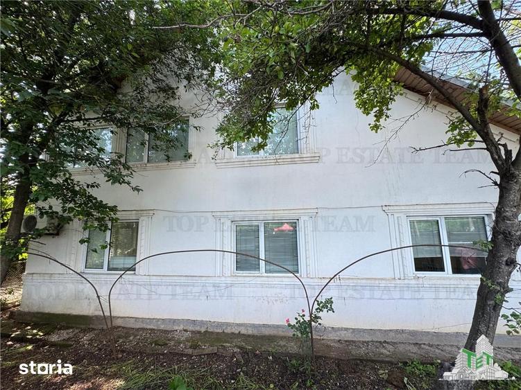 Casă cu 6 camere cu Teren 2000 Mp în Movilița