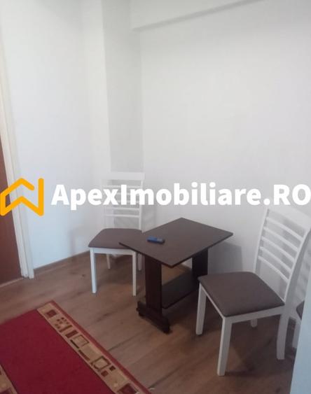 Apartament cu 2 camere decomandat, mobilat în Calea Victoriei