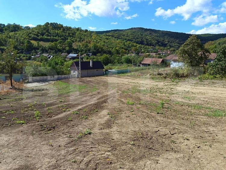 Teren Construcții de 1345 mp, în Stejeriș
