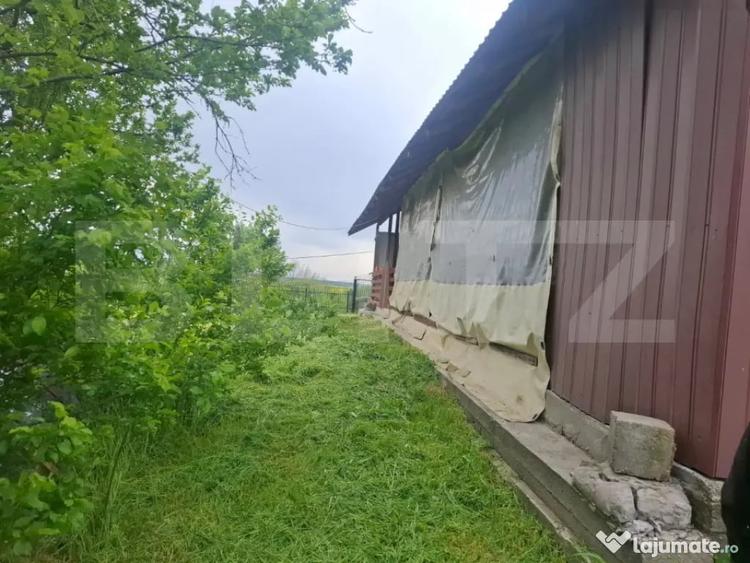 Casă cu 5 camere cu Teren 2300 Mp în Mătăsaru