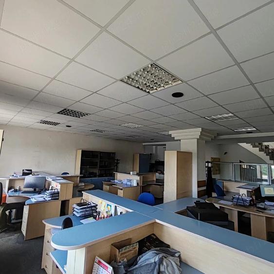 Spațiu comercial, de 1,000 mp, în Bartolomeu