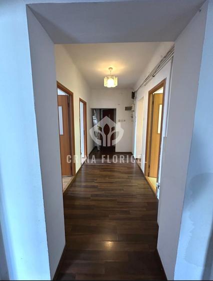 Apartament cu 5 camere decomandat în Dorobanți