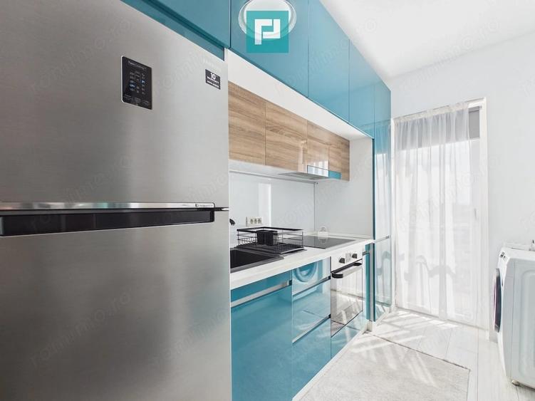 Apartament cu 3 camere semidecomandat în Confecții