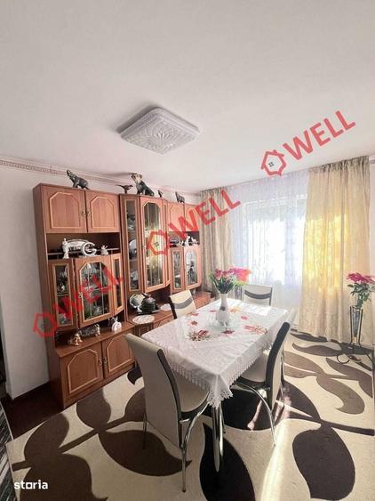Apartament cu 3 camere semidecomandat în Central