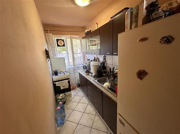 Apartament cu 2 camere nedecomandat în Girocului