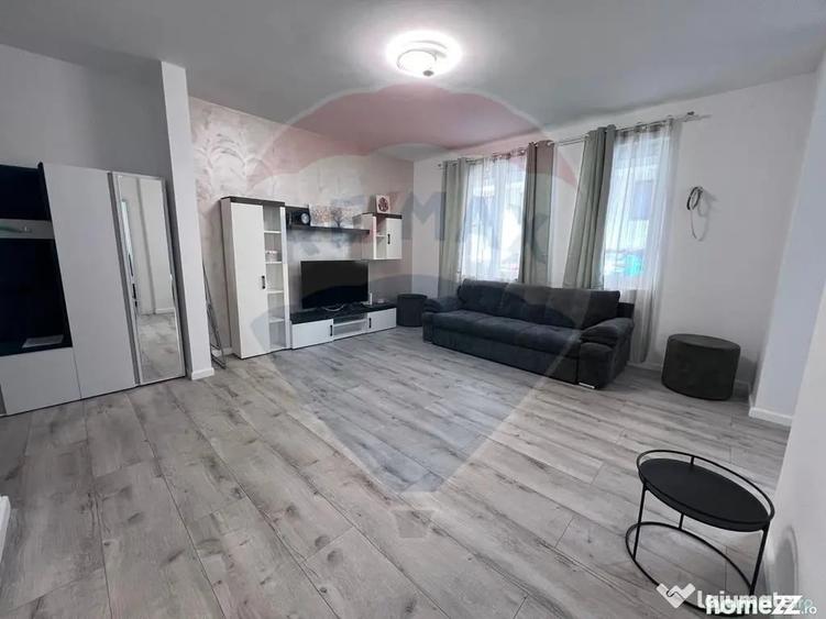 Apartament cu 2 camere semidecomandat în Sânmartin