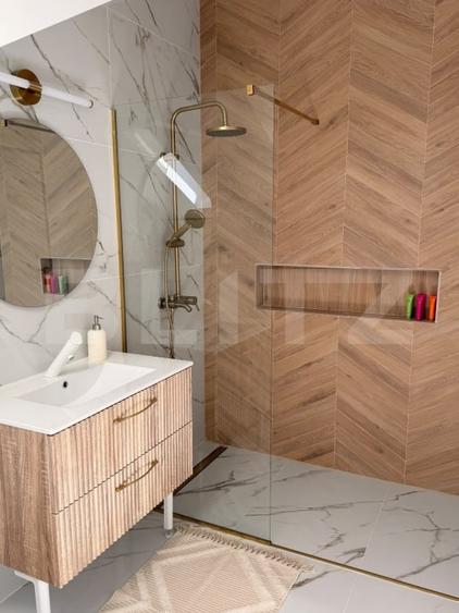 Apartament cu 2 camere semidecomandat, mobilat în Florești