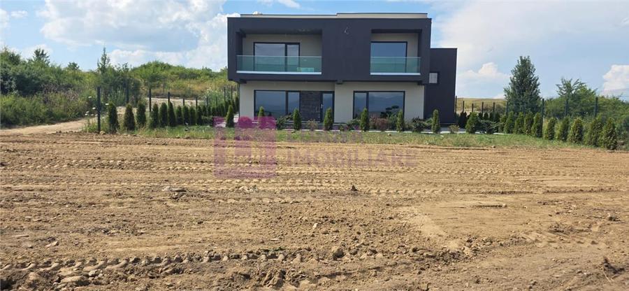 Casă individuală cu 4 camere cu Canalizare în Șelimbăr