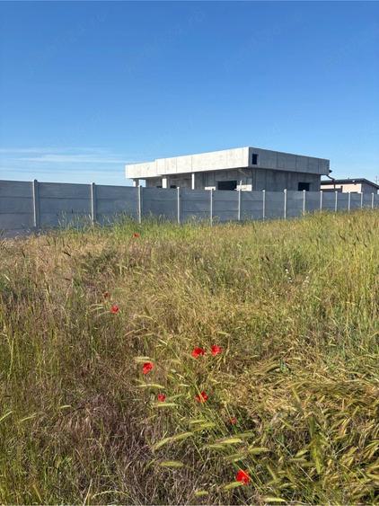 Teren de 500 mp, în Aeroport