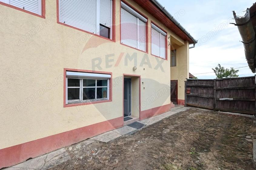 Casă cu 3 camere cu Teren 396 Mp în Ungra