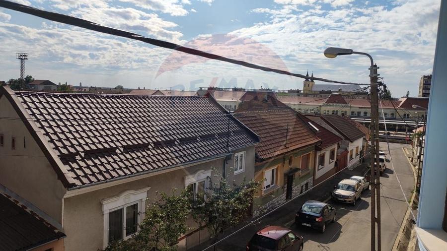 Birou, de 117 mp, în Gării
