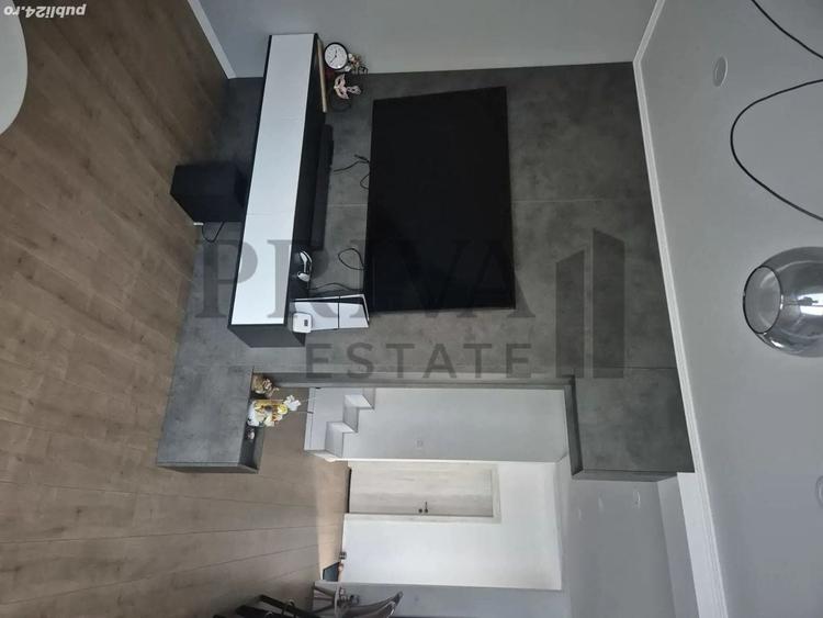 Casă individuală cu 4 camere cu Canalizare în Dumbrăvița