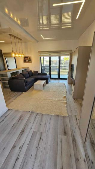 Casă cu 3 camere cu Teren 250 Mp în Valea Adâncă