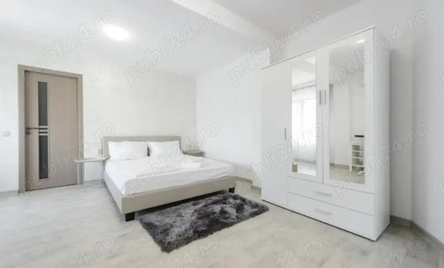 Casă cu 6 camere cu Teren 550 Mp în Eforie