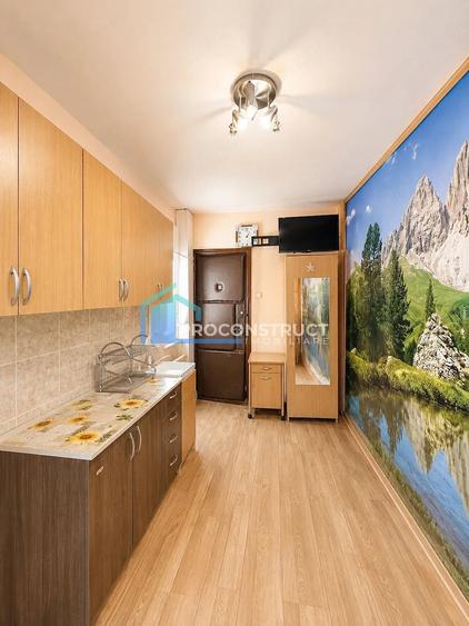 Apartament cu 3 camere decomandat în Dâmbovița