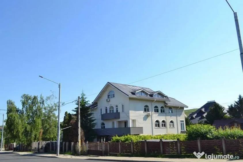 Spațiu comercial, de 903 mp, în Bucium