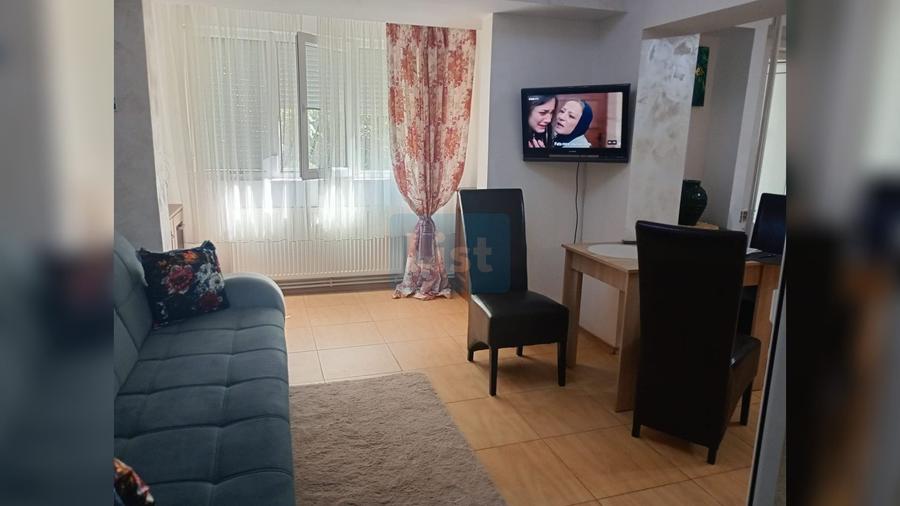 Apartament cu 2 camere semidecomandat în Mazepa 1